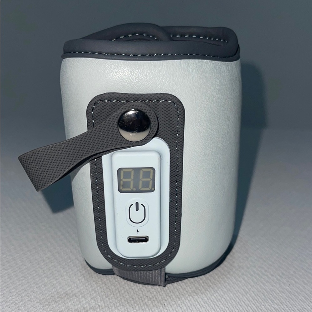 Gray and White Insulated Bottle Warmer